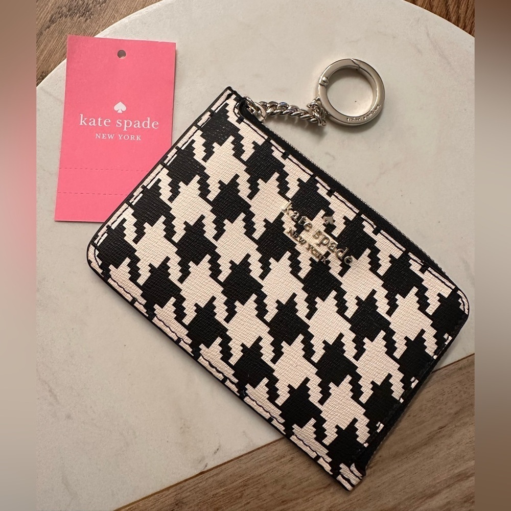 NWT! NEW! Kate Spade Black and White Houndstooth L-Zip Key Holder